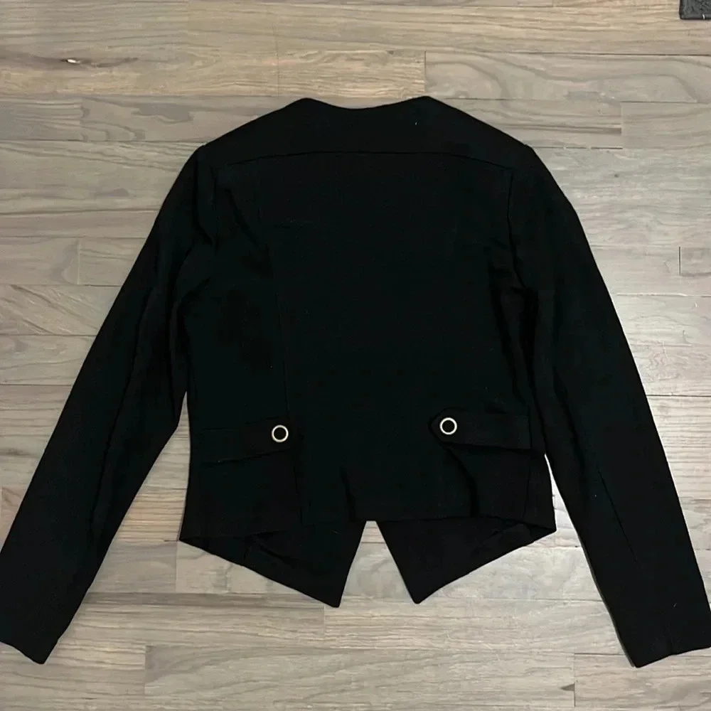 CABI Cropped Button Up Jacket. Shoulder pads. Black small